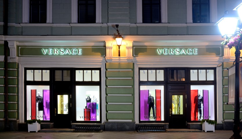 Versace Mosca boutique: inaugurato il nuovo store,