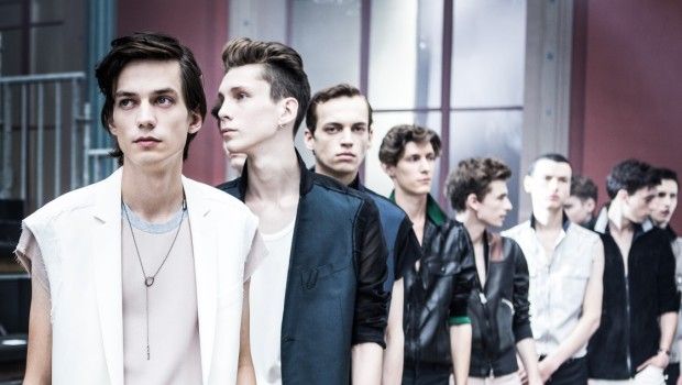 Sfilate Parigi Moda Uomo giugno 2014: l&#8217;eleganza disinvolta di Lanvin, collezione primavera estate 2015