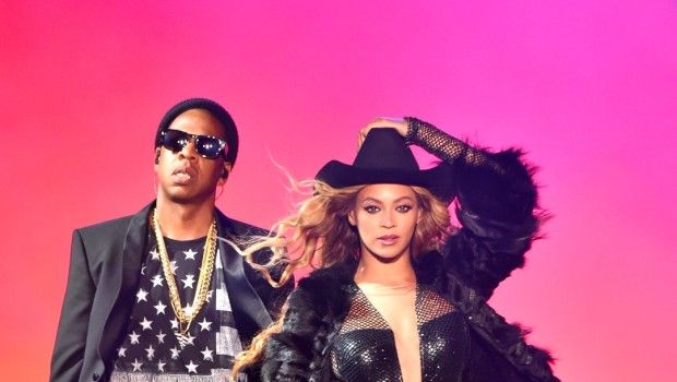 Beyonce On the Run Tour 2014: la pop star in abiti su misura Versace, le foto