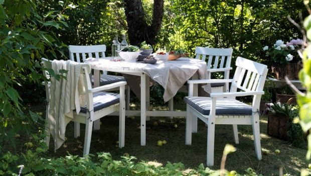 La collezione di sedie Ikea perfetta per arredare un balcone o un giardino