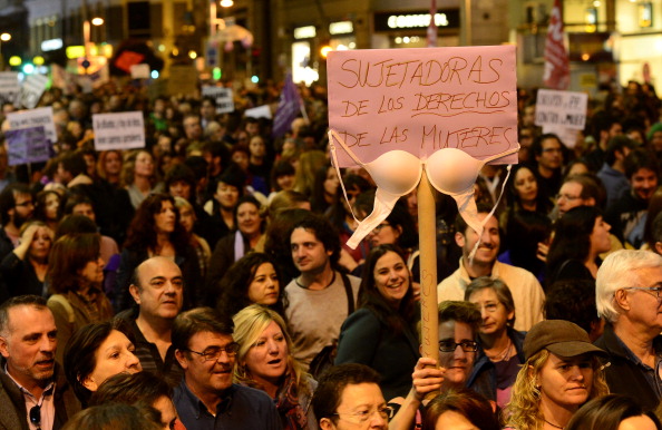 L’aborto in Spagna perde diritti: si ribellano 80 cineaste