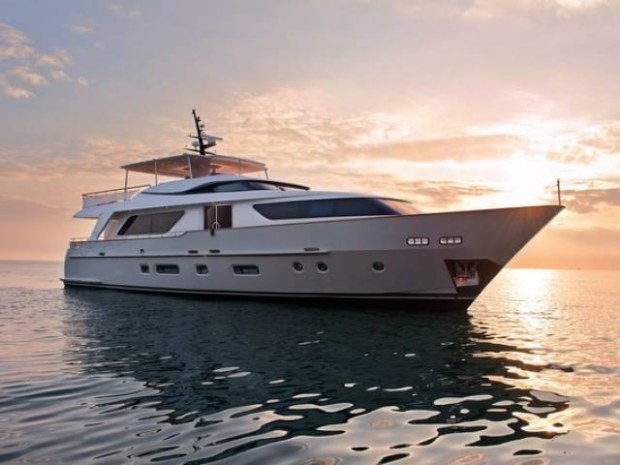 Yacht Sanlorenzo SD92 One My Way: classico e moderno