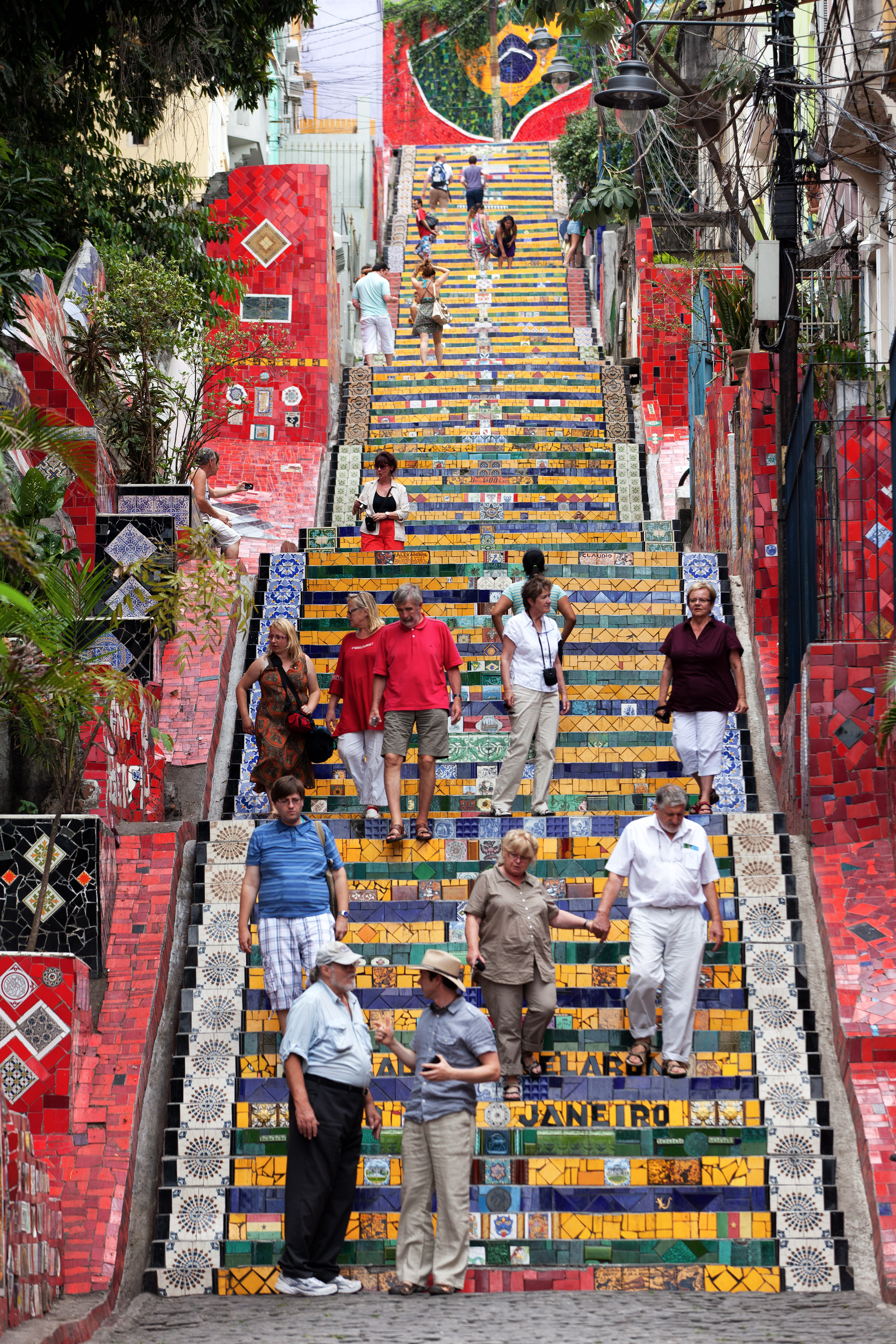 L&#8217;Escadaria Selaron a Rio de Janeiro: la storia di un tributo al popolo brasiliano