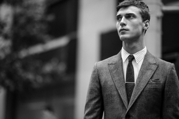 Gucci campagna Men&#8217;s Tailoring: protagonista Clement Chabernaud, il video e le foto