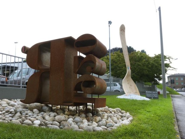 Per Expo 2015 la Riva 1920 realizza un mockup in legno a forma di cucchiaio
