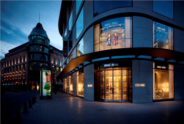 Miu Miu Dusseldorf store: inaugurato il nuovo monomarca, le foto