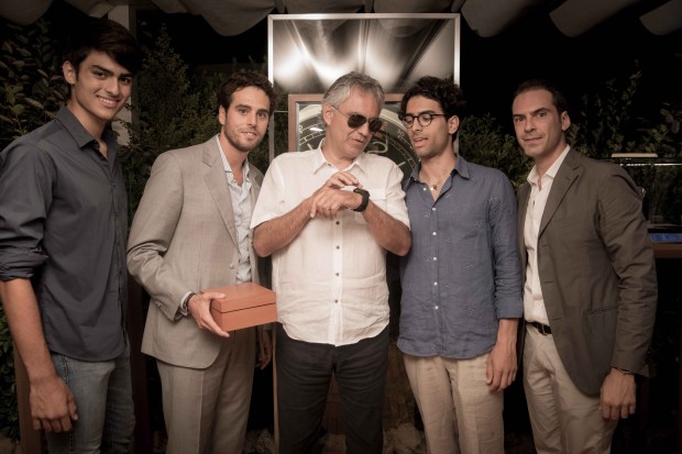 Per Andrea Bocelli in dono l’esclusivo orologio Officine Panerai Luminor