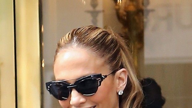 Celebrity Style 2014: Jennifer Lopez, Halle Berry e Angelina Jolie vestono Versace