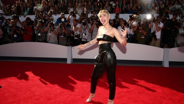 MTV Video Music Awards 2014 red carpet: Jennifer Lopez, Miley Cyrus, Rita Ora e Katy Perry, tutti i look