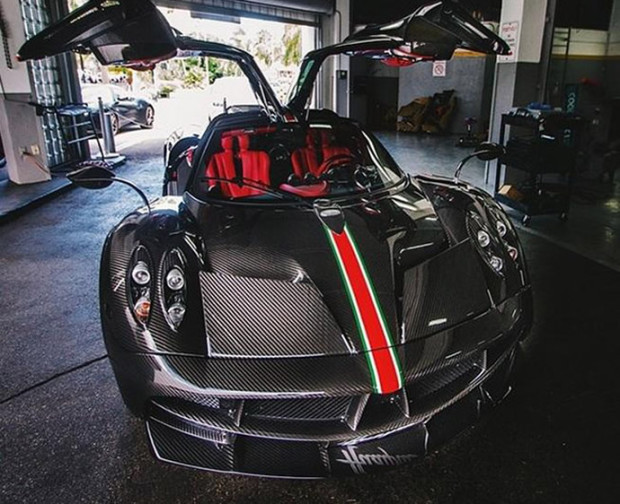 Pagani Huayra La Monza Lisa, la classe delle auto sportive