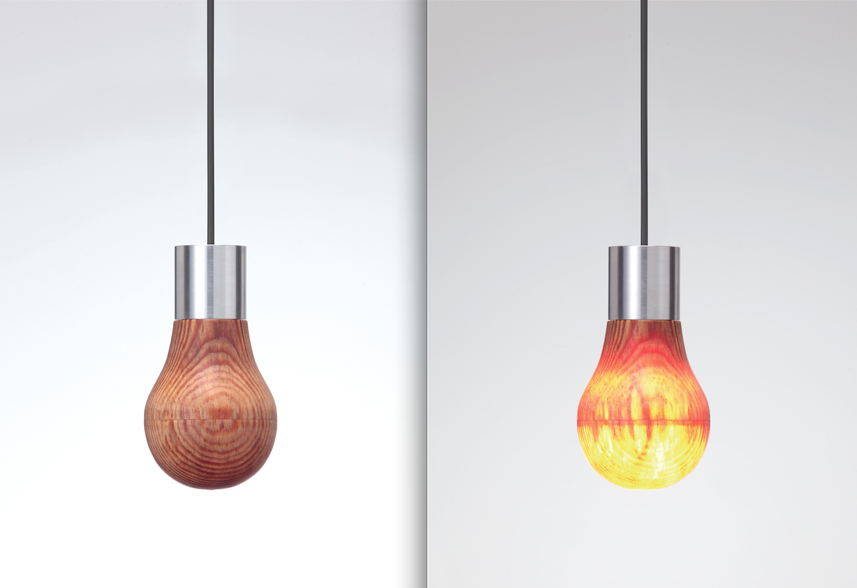 Il designer Ryosuke Fukusada crea la prima lampadina fatta in legno massello