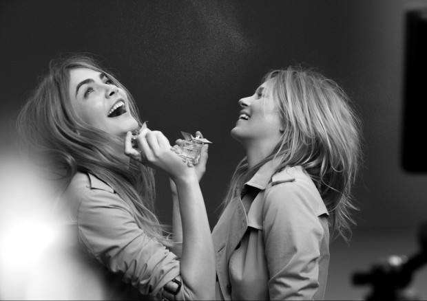 My Burberry: la nuova fragranza femminile di Burberry, la campagna con Cara Delevingne e Kate Moss