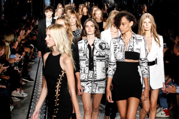 Sfilate New York Settembre 2014: Versus Versace by Anthony Vaccarello, guest Naomi Campbell e Nicki Minaj