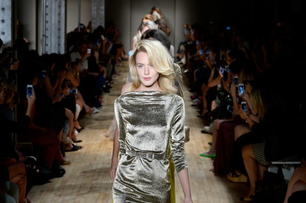 Sfilate New York Settembre 2014: l&#8217;omaggio a Marilyn Monroe di Jenny Packham, video e foto