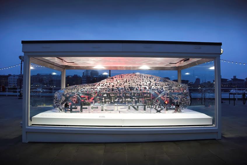 Al London Design Festival 2014 debutta la scultura Word Cloud dedicata alla Jaguar XE