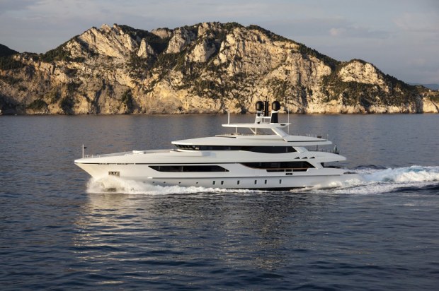 Yacht Baglietto 46m in anteprima mondiale al Cannes Yachting Festival 2014