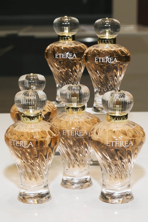 Genny profumo Eterea: la nuova fragranza femminile, elegante e raffinata
