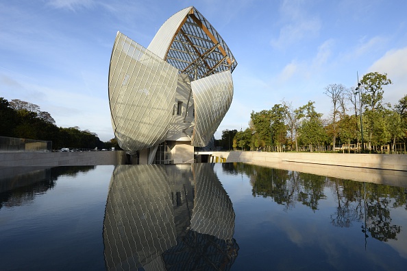 Inaugurata fondazione Louis Vuitton a Parigi, presenti tanti VIP