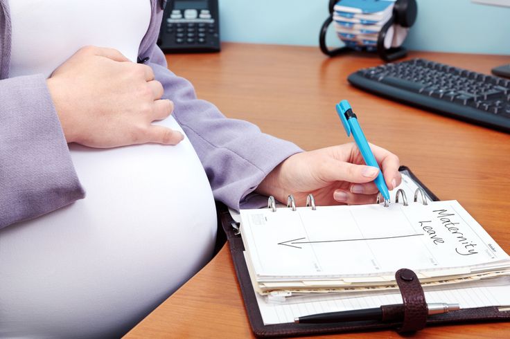 Non assume donne giovani per il rischio gravidanza, nei guai una manager spagnola