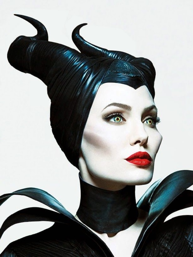 Acconciature veloci da fare in 10 minuti per Halloween, il look da Malefica