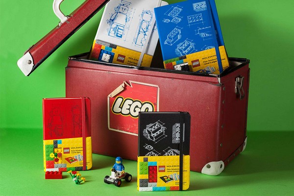 Torna la collezione in edizione limitata di Moleskine per Lego