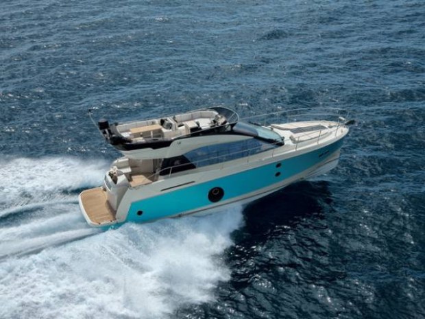 Yacht Monte Carlo 5: design Made in Italy