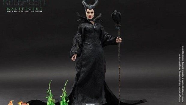 Maleficent: l&#8217;action figure di Malefica della Hot Toys