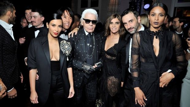 CR FASHION BOOK 5: il party a Parigi con Karl Lagerfeld, Riccardo Tisci, Kim Kardashian e Cara Delevingne