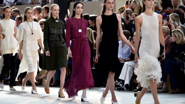 Sfilate Parigi settembre 2014: l&#8217;eleganza pratica di Céline, guest Gaia Repossi e Kanye West