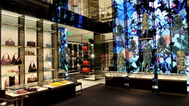 Gucci Beverly Hills: riaperta la celebre boutique, la limited edition dell’iconica New Jackie