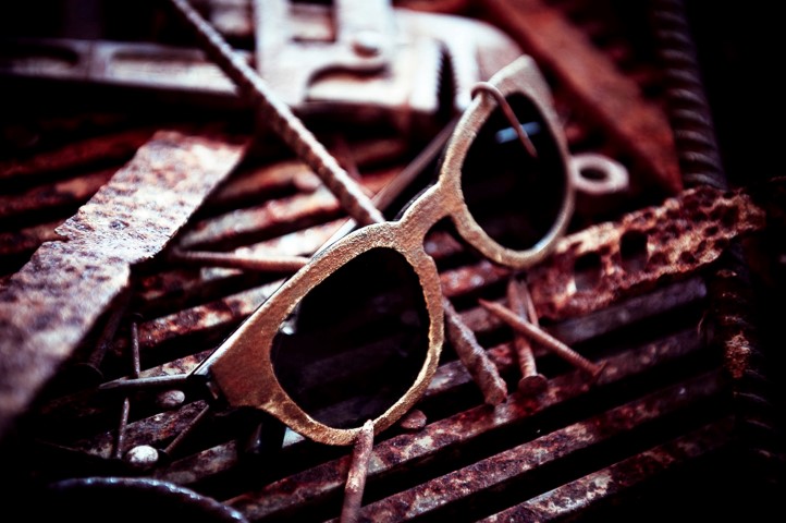 Tom Rebl Eyewear: i nuovi modelli di occhiali da sole in Rust, le foto
