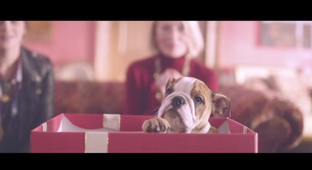 Mulberry campagna Natale 2014: il video Win Christmas