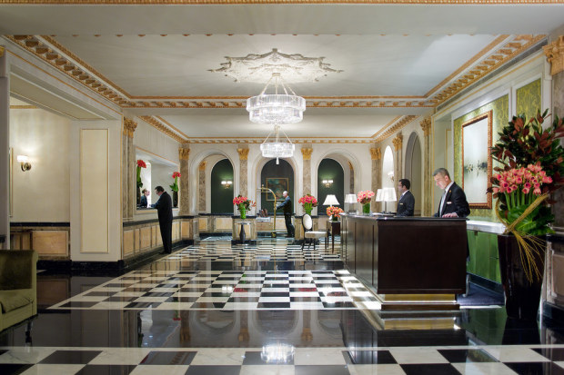 Pierre Hotel di New York: piano con suite presidenziale a 500 mila dollari al mese