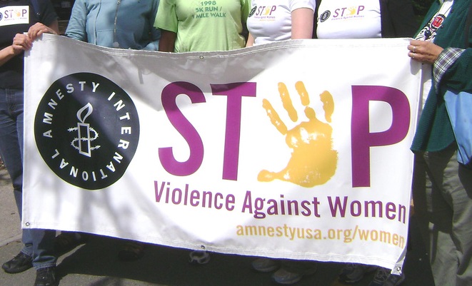 Violenza sulle donne, l&#8217;importanza di una rete di aiuto. Intervista alla psicologa Erica Cossettini