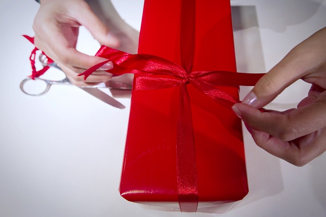 Come fare un pacchetto regalo