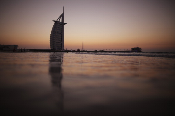 Burj Al Arab hotel 7 stelle di Dubai progetta a una spiaggia di lusso