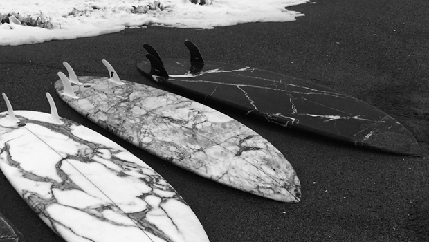 Le tavole da surf della serie Marble Collection, tra arte e sport