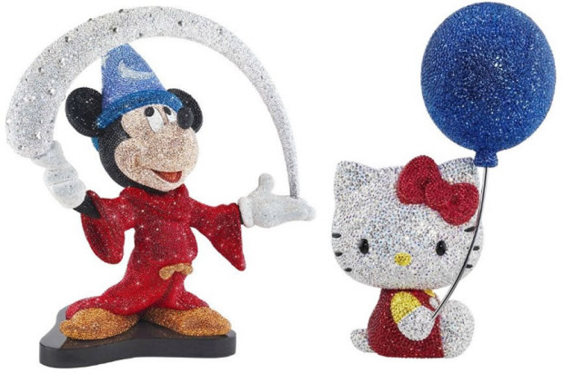 Mickey Mouse ed Hello Kitty in Swarovski per Natale 2014