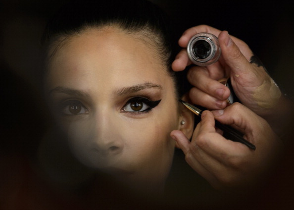 Makeup minerale: 5 prodotti per un trucco occhi total black