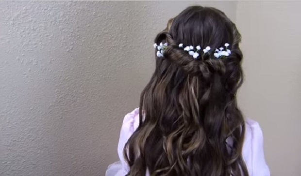 Acconciature veloci da fare in 10 minuti per Carnevale, l&#8217;hairstyle di Aurora