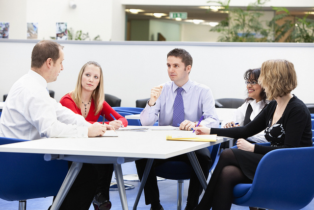 Le donne fanno bene al gruppo: lavorare insieme migliora i risultati del team