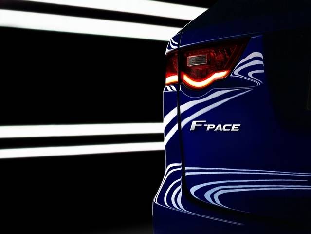 Jaguar F-PACE: crossover sportivo o auto di lusso?