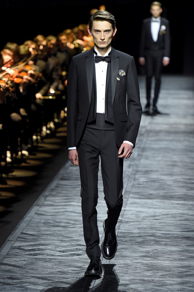 Sfilate Parigi Moda Uomo Gennaio 2015 la moderna irriverenza di Dior Homme collezione autunno inverno 2015 2016 Pinkblog