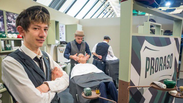 Pitti Uomo Gennaio 2015: il Temporary Barber Shop di Proraso, le foto