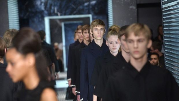 Sfilate Milano Moda Uomo Gennaio 2015: il Palazzo Infinito di Prada, la collezione autunno inverno 2015 2016