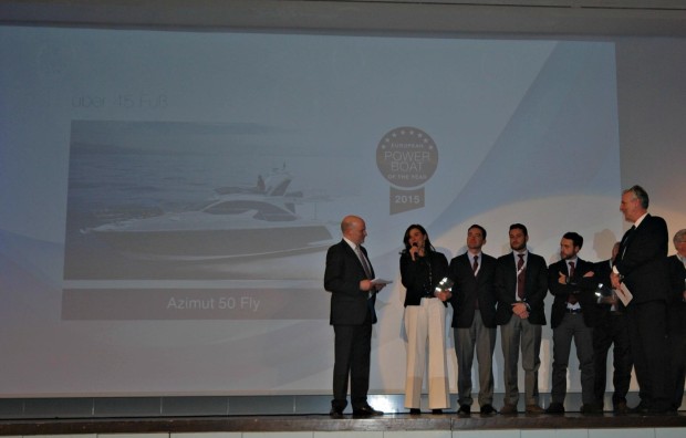 L&#8217;Azimut Yacht 50 Fly vince l&#8217;European Power Boat of the Year 2015