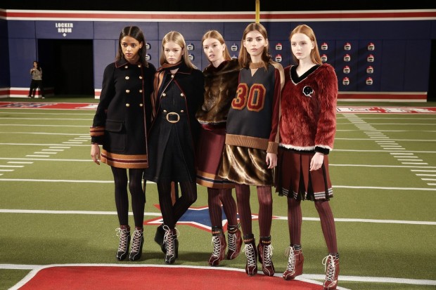 Sfilate New York Febbraio 2015: la Love Story americana di Tommy Hilfiger, guest Rita Ora e Victor Cruz