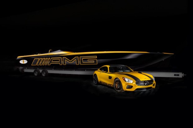Mercedes-AMG e Cigarette Racing al Miami International Boat Show 2015