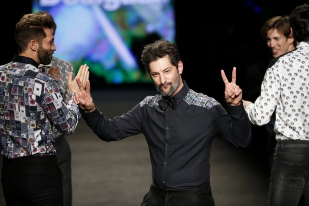 Desigual collezione uomo autunno inverno 2015 2016: la sfilata evento con Tony Ward e Dani Alves a 080 Barcelona Fashion