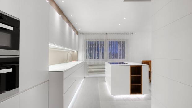 Cucine moderne bianche 2015: Planit presenta la nuova cucina in Corian DuPont, le foto